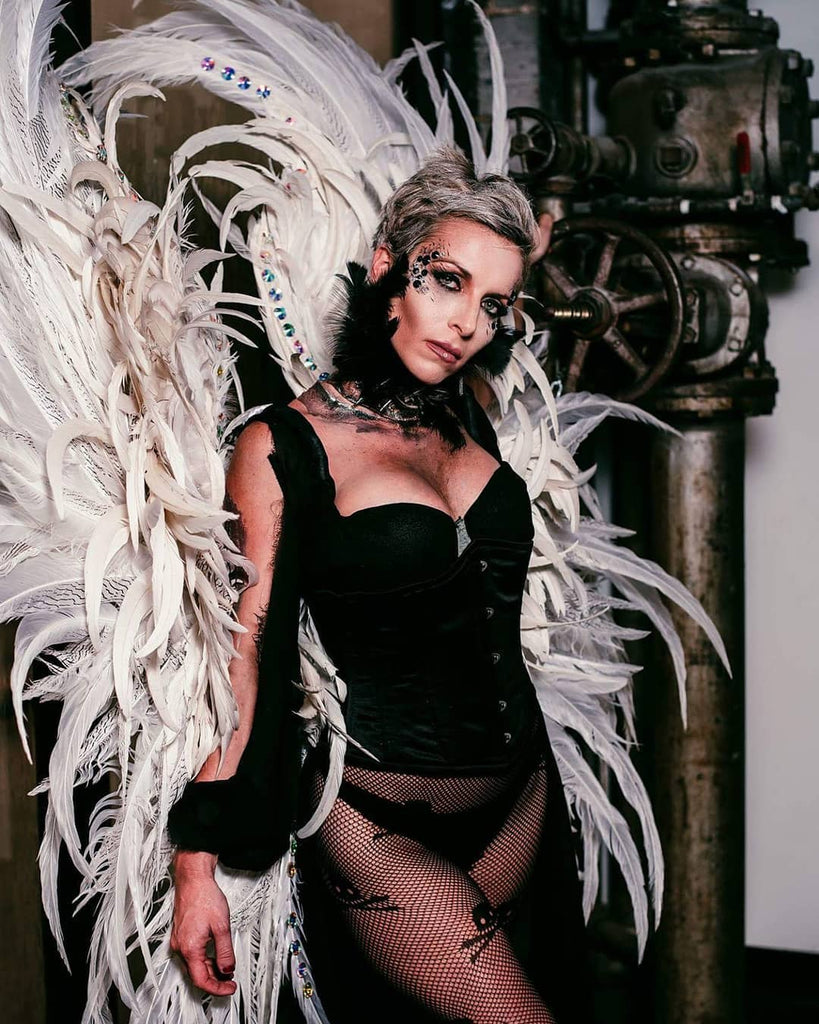 Shawn Andrea | This is the real deal. Before this I've only bought costume quality corsets from Party City or from China. | High Quality Apparel, Accessories, Cosmetics ShawnAndrea