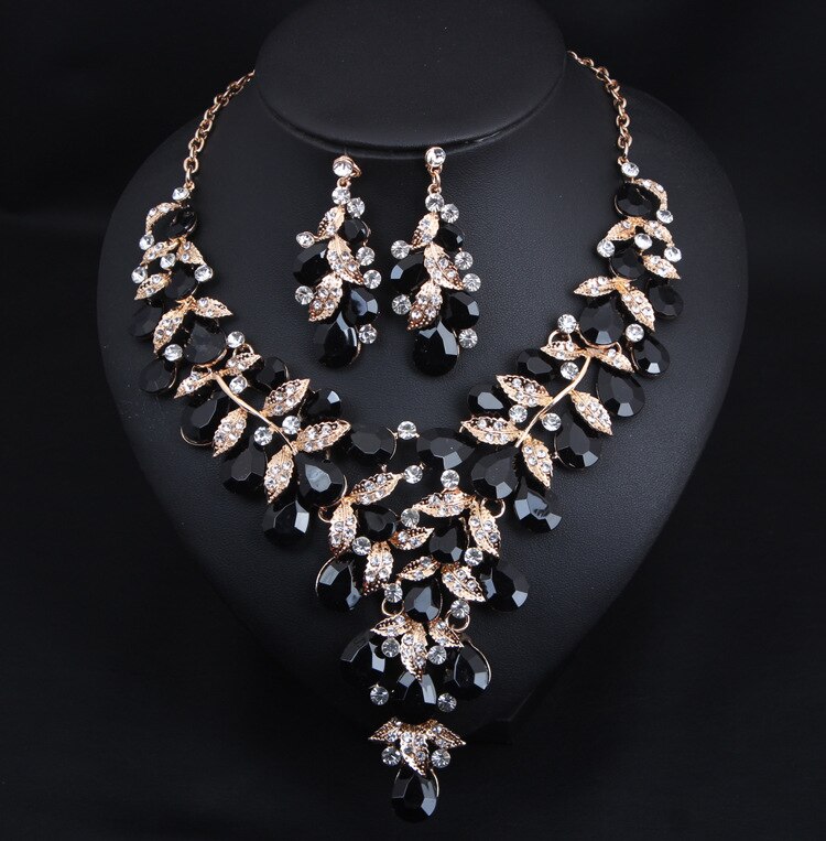 Ensemble collier et boucles d'oreilles en strass Bold Brilliance